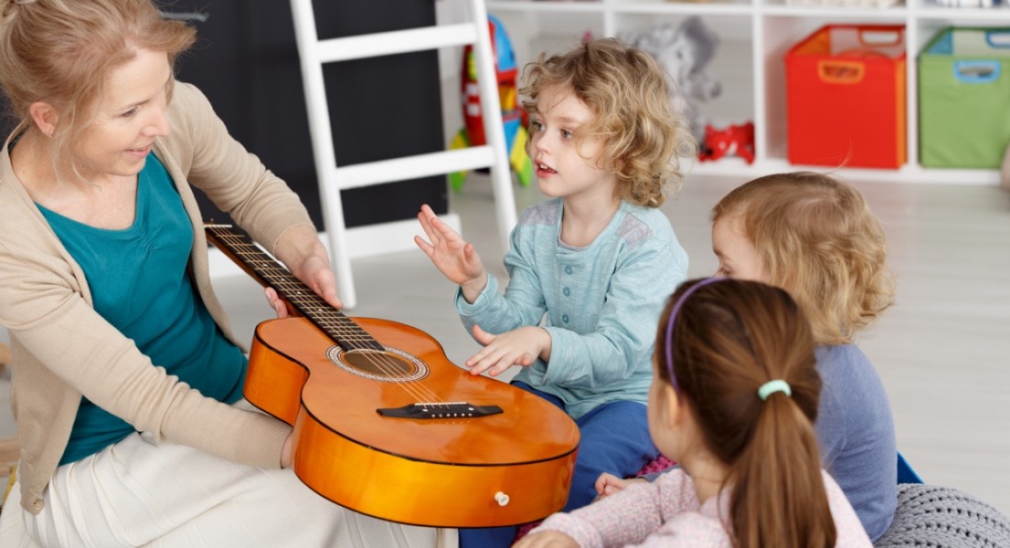 himmelen-L'éveil musical favorise la motricité et l'éveil de l'enfant